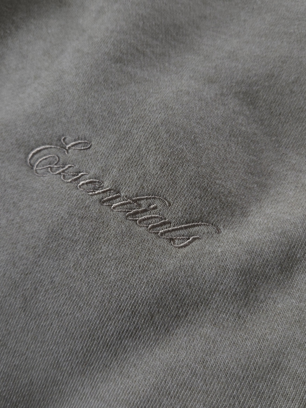 Fear of God Essentials Men’s OVERSIZED (Heather STONE) T‑Shirt & Shorts Set - Picture 7 of 11